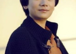 桐华个人资料,穿越时空的文学行者，书写浪漫传奇的人生篇章