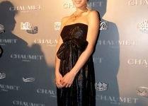 米兰显个人资料,才华横溢的年轻艺术家，用色彩描绘梦想与未来