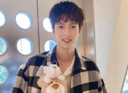 陈宥维的家庭背景,出身名门，演艺事业璀璨人生