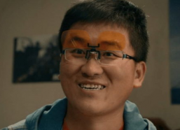 网红大鹏什么背景